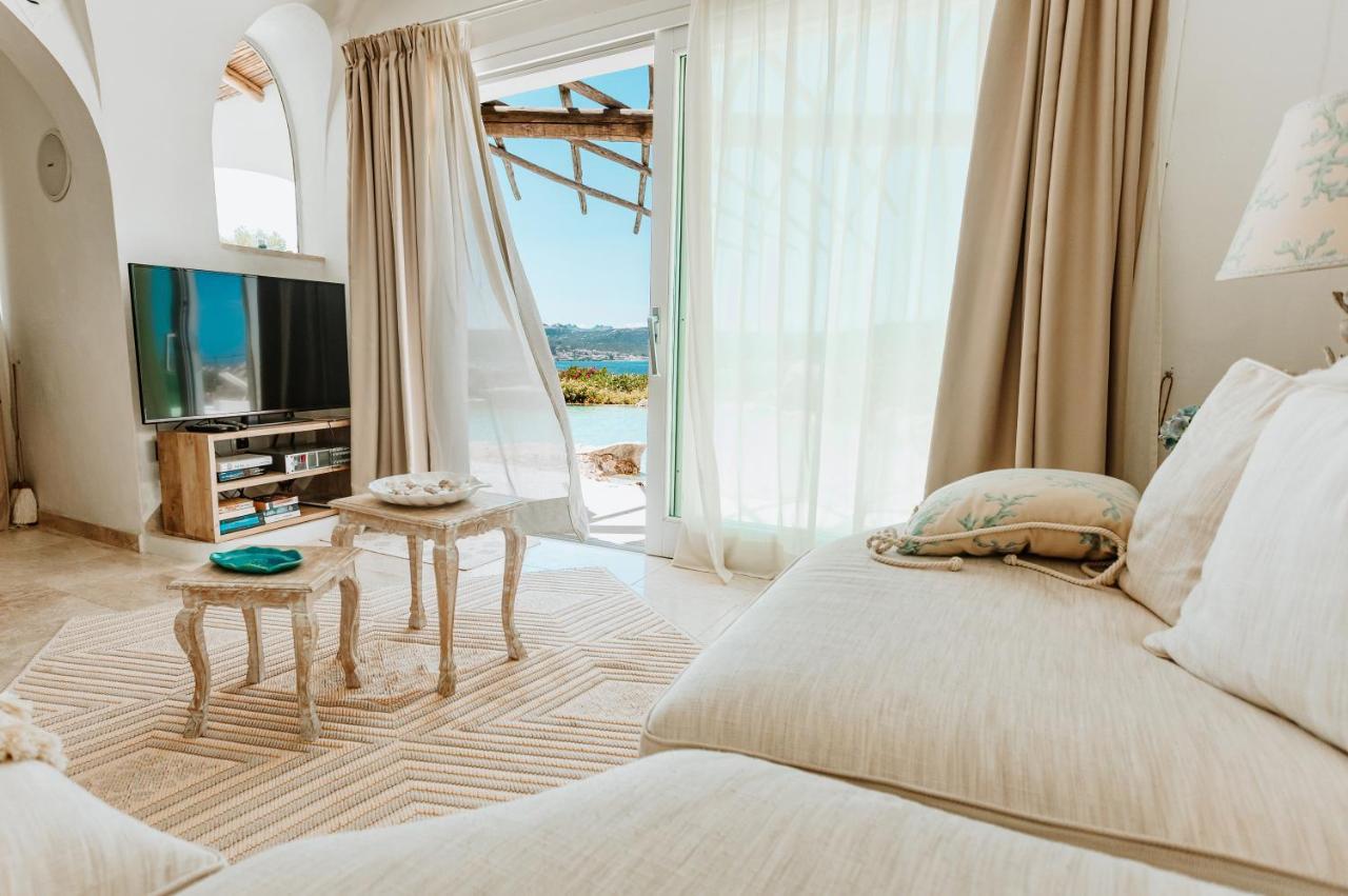 Hotel Pulicinu Baja Sardinia Exterior photo